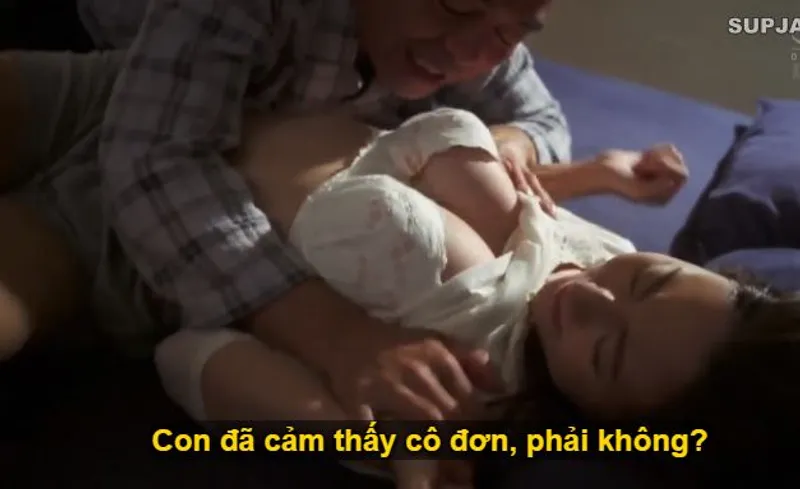 Nhìn con trai mải miết lao đầu vào việc khiến vợ sắp cưới của nó cô độc lẻ loi, ông bố chồng liều lĩnh đè ra nắc con dâu.